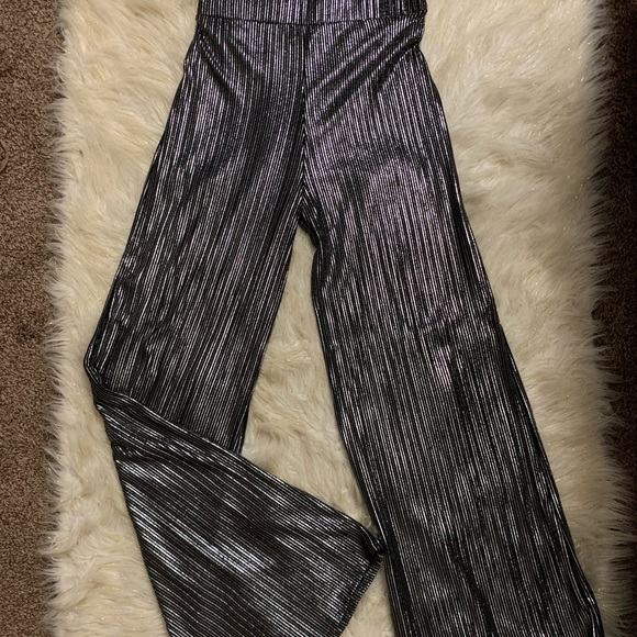 Akira Two piece silver pant set - Picture 5 of 7